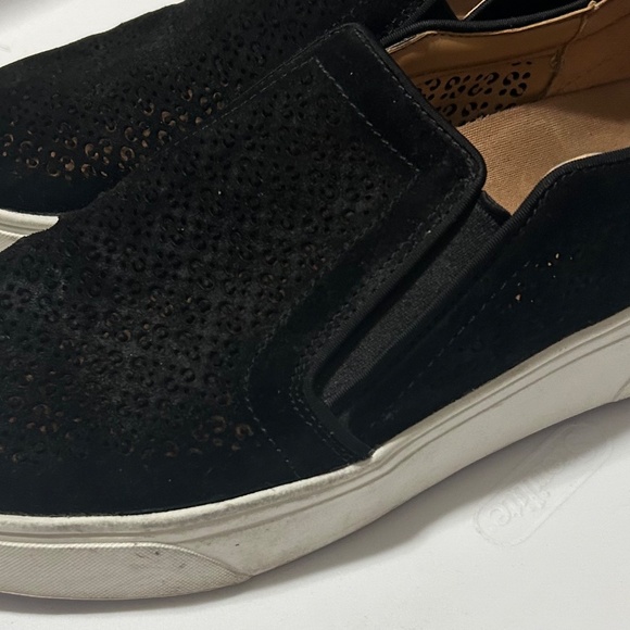 Vionic Kimmie Perf Slip on Sneaker - Picture 6 of 7